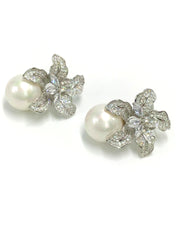 Julia White  Flower/Pearl Earring