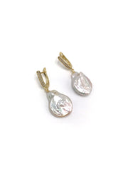 Antonella Freshwater Pearl Earring